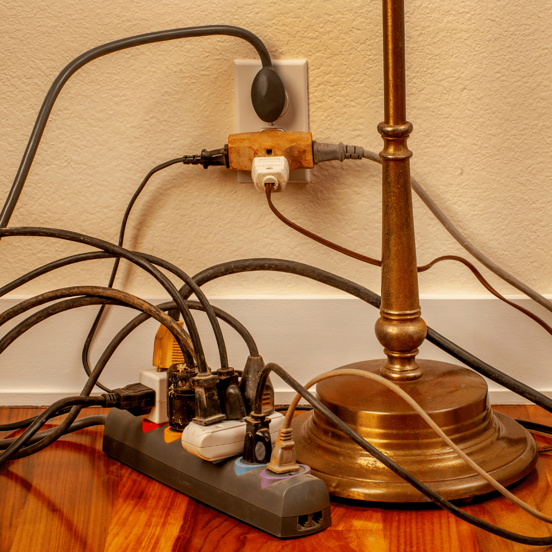 Overloaded plug circuit